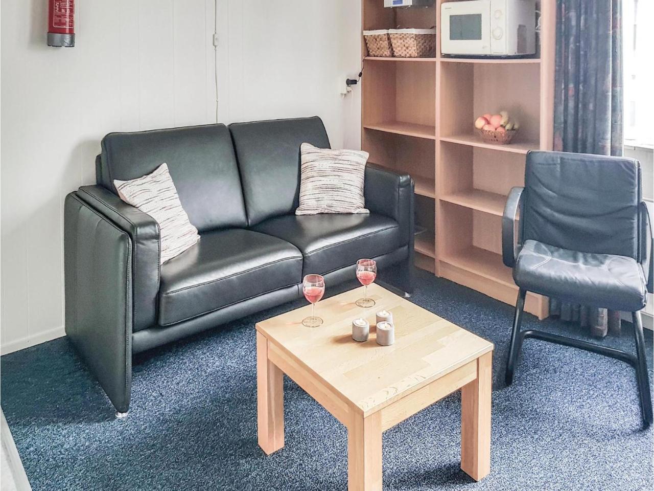 Nice Apartment In Hippolytushoef With Wifi Exterior photo